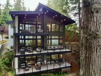 Brand new! Modern Lake Whatcom View home - Wifi