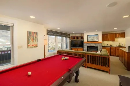 3BR w Incredible View, Hot Tub & Sauna