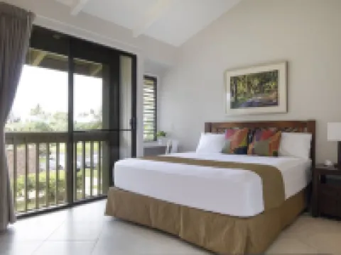 Modern, Designer Owned 2BD+2BA w/ Loft @ Turtle Bay, AC in every room Hotels in Kahuku
