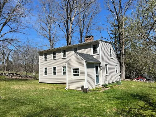 Charming, private 2-bedroom cottage on classic New England farm in Washington CT - 4-Star