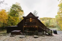 Cozy Cottage by the Slopes - Theater Room - Pool - Game Rm - Fire Pit - Hot Tub