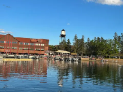 Spacious Summer Escape: Private Backyard, Dock & Fire Pit, Channel Waterfront Hotels in Breezy Point