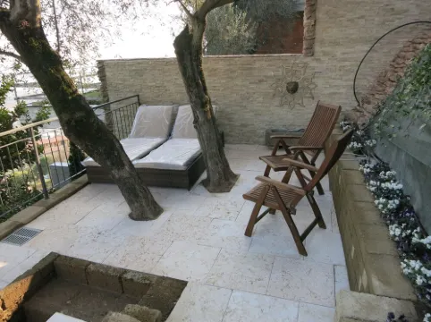 Luxury living on 100m2 with a magnificent view of Lake Garda - golf and biker paradise