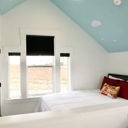 The Shelley Tiny House - Sleeps 5