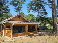 Lake Escape waterfront cabin