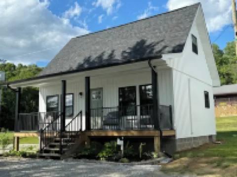 The Cove at Cave Run — Brand New Cottage minutes from Cave Run Lake Hotels in Rowan County