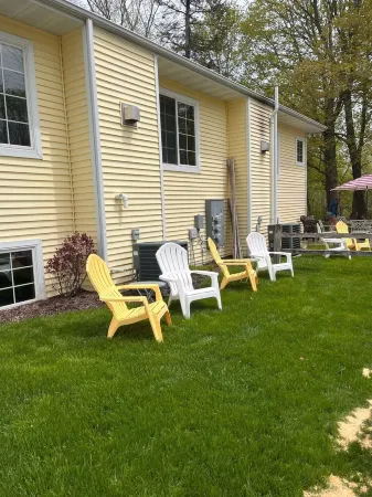 3 bed/3.5 bath Fish Creek condo that sleeps 10; walking distance to beach/parks