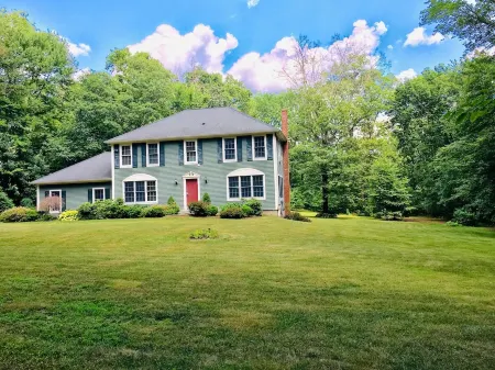 Beautiful Colonial Home in a Peaceful Setting Bordering Natchaug State Forest