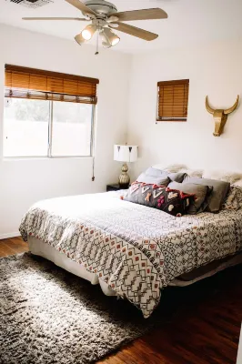 Dog-Friendly, Clean and Cozy Cottage in Central AZ Hotels in Deer Valley