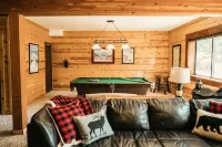 Log Cabin w Hot Tub + Epic 14er Views - Near Breck