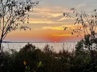 The SoHo House-2 blocks to KH Bay & 1 mi to Ocean!