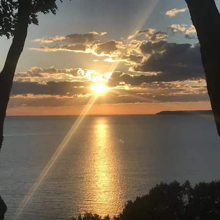 Stunning Views! 2 King Bdrms w Private Bathrooms. Walk to Lake Michigan Beach!