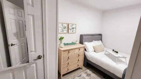 Cozy small one bedroom unit