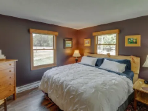 Secluded cabin on Pine River Hotels in Crosslake