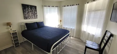 Private Beach Home Отели в г. Наварр