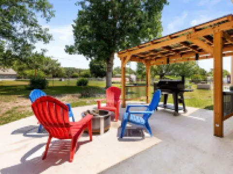Charming 4 Bedroom House near Lake McQueeney Hotéis em McQueeney