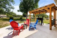 Charming 4 Bedroom House near Lake McQueeney Hotels in McQueeney