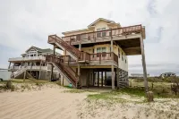 Corolla 4x4 beach cottage with phenomenal ocean views!