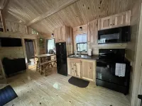 Cozy retreat for the whole family!5 min. walk to the famous Salmon River