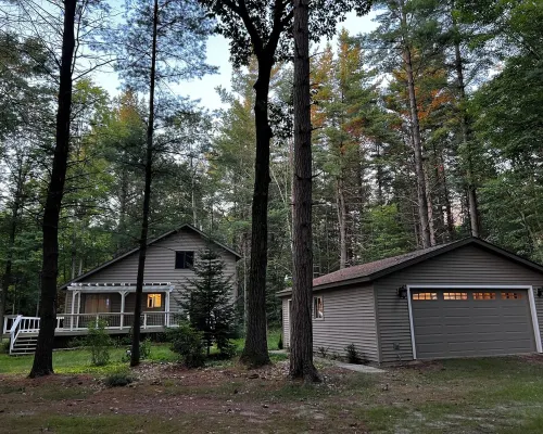 Secord Lake Private Wooded Luxury Retreat Hotels in Gladwin County