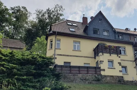 Vacation apartment for 4 people 38 m² with a view of the Lilienstein Отели рядом с достопримечательностью «Крепость Кёнигштайн»