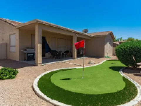 Beautiful Bungalow in Award Winning Resort Style Gated Sun Lakes community Hotels in Sun Lakes