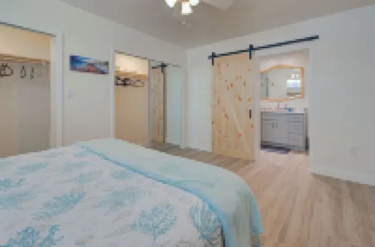 Coastal Retreat Hotels in Nokomis