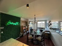 Waterfront 2-bed/2bath Suite w/Indoor Pool & Hot Tub 쉐란 호텔