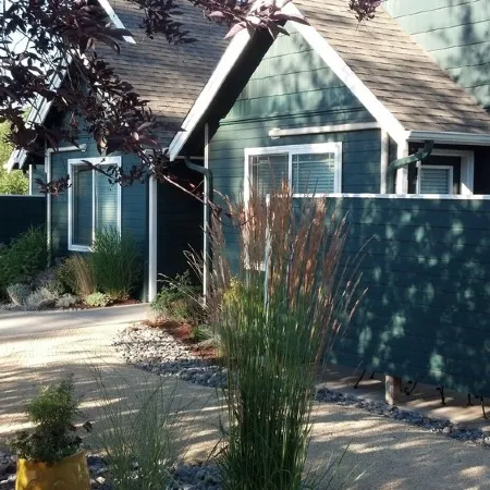 WALK TO DOWNTOWN & OLD MILL-1 BLOCK TO THE RIVER-MODERN/ATTRACTIVE 1 BDR SUITE