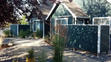 WALK TO DOWNTOWN & OLD MILL-1 BLOCK TO THE RIVER-MODERN/ATTRACTIVE 1 BDR  SUITE