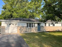 Our home is a perfect spot for a stay in Chicago area. Your home away from home!
