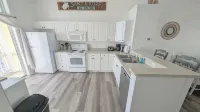 Newly Renovated Bermuda Bay Townhome