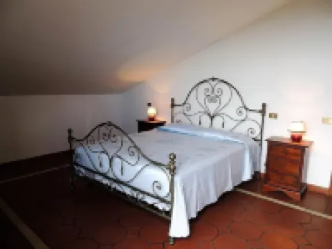 Quite, exclusive apartment, sea view, garden with bbq, equipped terrace