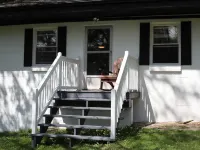 COZY LAKE & SKI HOME FOR FAMILY OF 5 - BRING YOUR DOG! Hotels in Copake