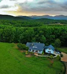 Dahlonega Wine Country Retreat at Cardinal Hill