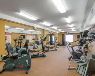 Quality Inn & Suites - Gym