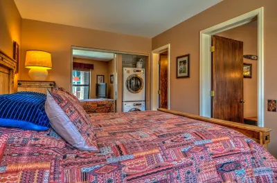 💎GEM IN THE HEART OF BRECK! 💎WALK TO EVERYTHING!