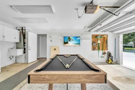 2 Blocks from Legacy Trail + Pool + Pool Table