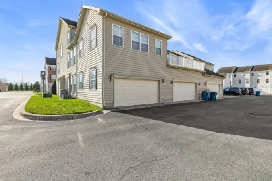 Huge well decorated townhouse in 5 Points Four + bedrooms and Two Living areas. Hotel di 