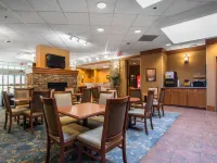 Econo Lodge Inn & Suites University โรงแรมในคาลการี