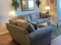 Hudson Hideaway: 2 BR/2 Bath Gulf Front Condo,Stunning Sunset from 27' Balcony Hotels in Hudson
