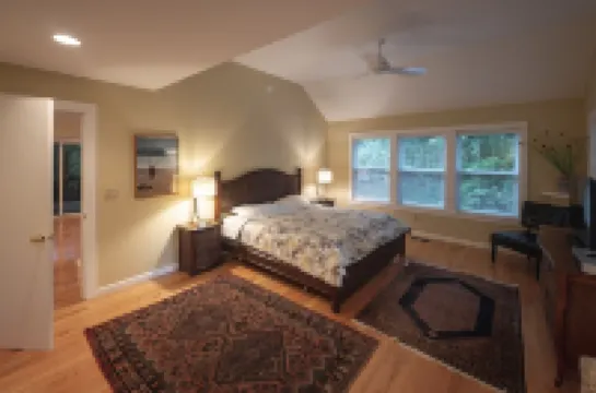 Wonderful House 3 Min Walk to Ocean; Community Pool, Celebrate the Simple Life!