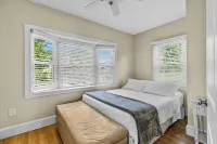 Discounts for Spring! Ocean Views, Walk to Beach, Central AC, 4 Car Parking