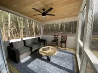 Hudson Valley Evergreen Treehouse