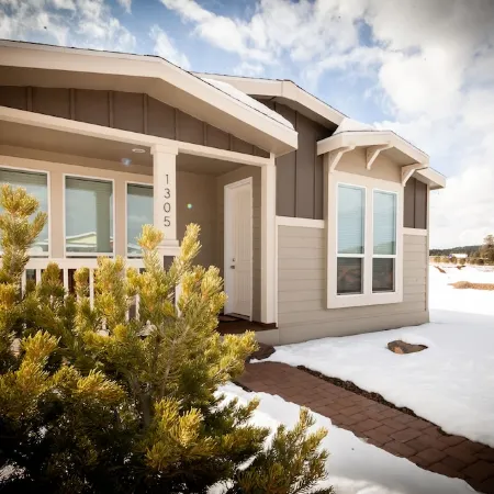Brand New located in Historical downtown Williams!
