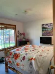 Charming, Cozy, Cottage. Location Perfect for Outdoor enthusiasts and Couples