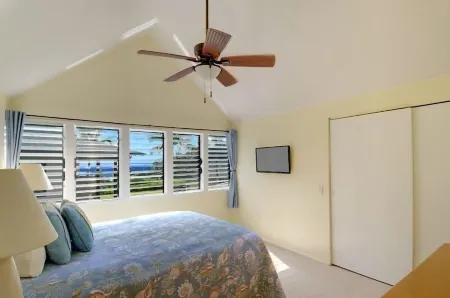 Kaha Lani #216, 2Bdrm, 2bath, See VIDEO! beachfront resort! Ocean views. Quiet!