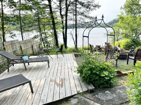 Many perfect sunsets at the magical house on the lake