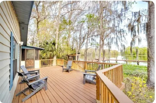 Charming 2-bedroom house on the St John’s River in Palatka with amazing views