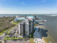 Fully Renovated, Resort Corner Condo in Sanibel Harbour Tower with Private Beach